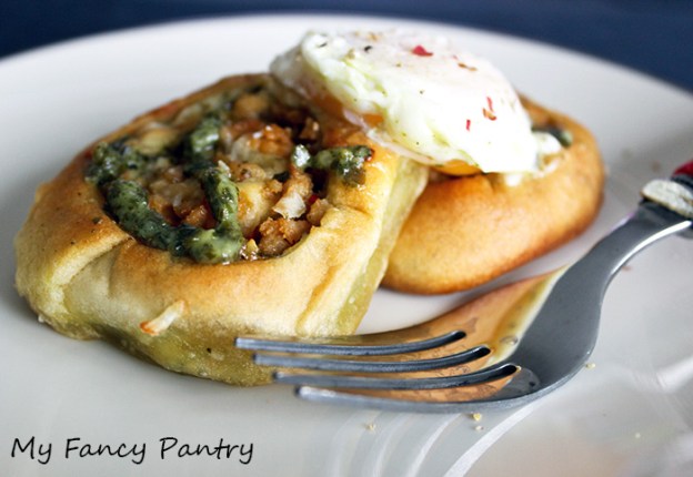 Chicken Sausage, Pesto and Gruyere Croissant Rolls